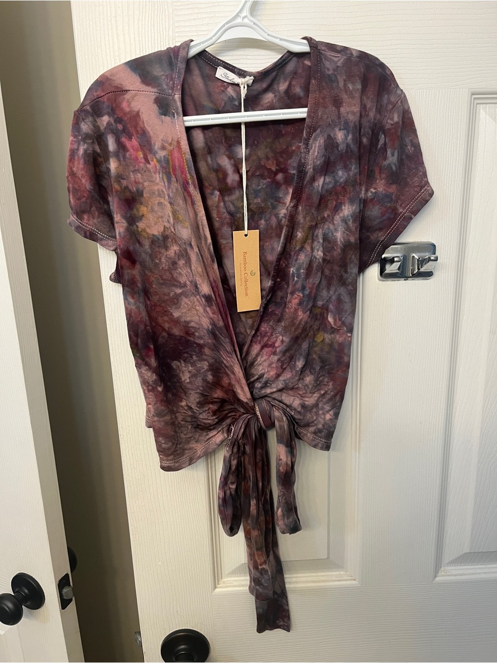 Boutique Boho Tie-Front Women's Crop Style Top in Maroon Tie-Dye size M NWT